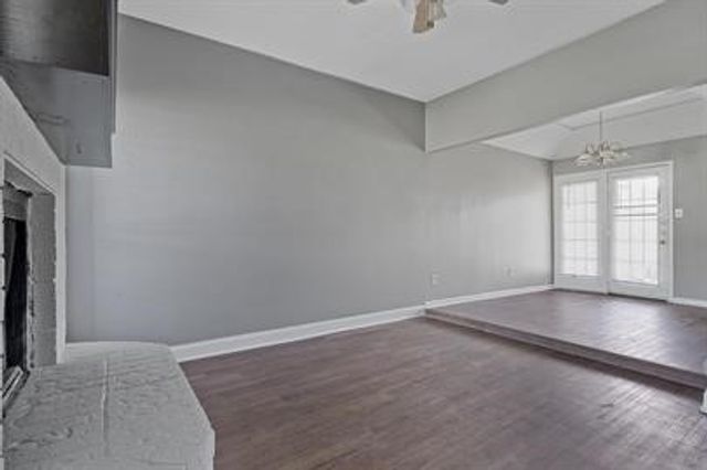 804 Custer Street, Arlington, TX 76014