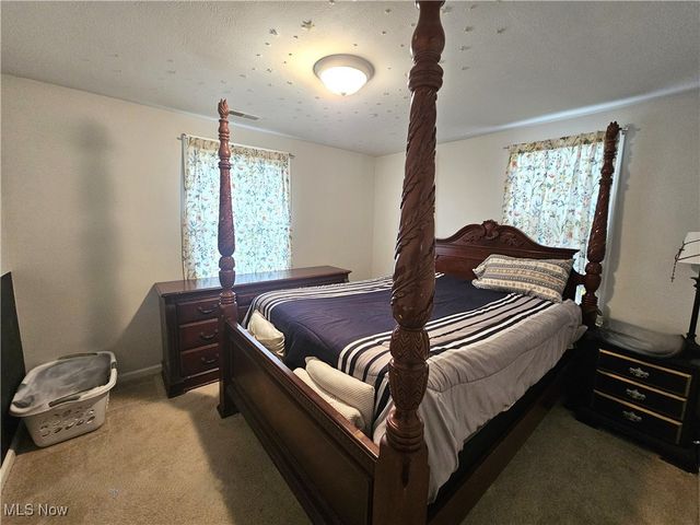 1621 Ridgewood Court, Twinsburg, OH 44087