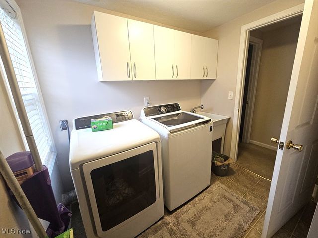 1621 Ridgewood Court, Twinsburg, OH 44087