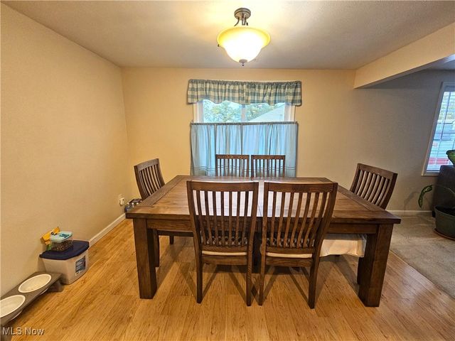 1621 Ridgewood Court, Twinsburg, OH 44087