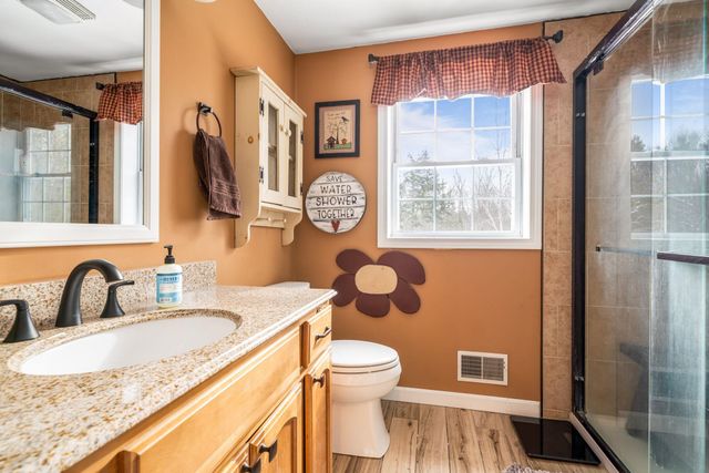 25 Revolutionary Lane, Nottingham, NH 03290