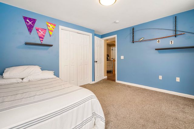 25 Revolutionary Lane, Nottingham, NH 03290