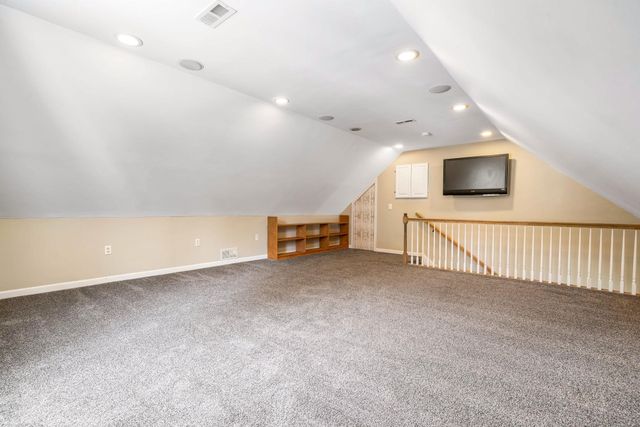 25 Revolutionary Lane, Nottingham, NH 03290