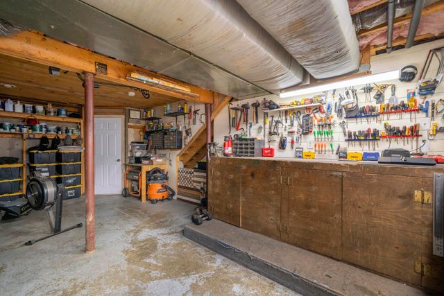 25 Revolutionary Lane, Nottingham, NH 03290