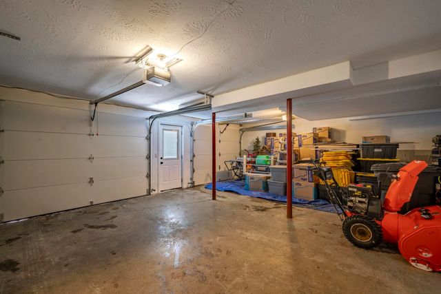 25 Revolutionary Lane, Nottingham, NH 03290