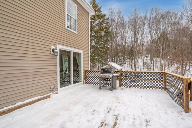 25 Revolutionary Lane, Nottingham, NH 03290