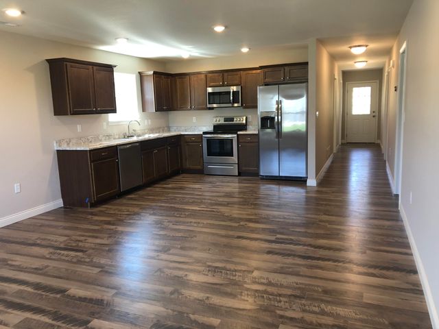 6165 S HUMMINGBIRD LN, Columbia, MO 65201