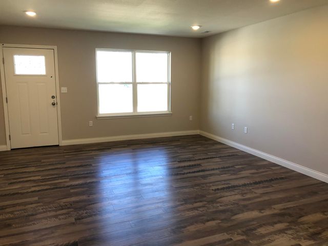 6165 S HUMMINGBIRD LN, Columbia, MO 65201