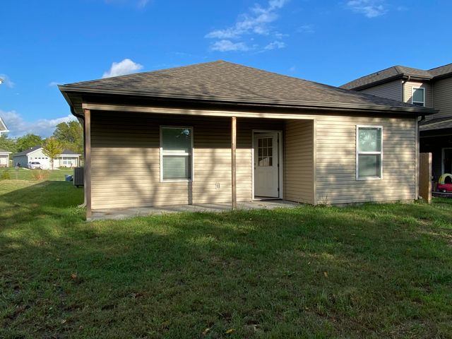 6165 S HUMMINGBIRD LN, Columbia, MO 65201