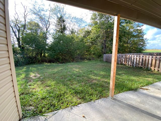 6165 S HUMMINGBIRD LN, Columbia, MO 65201