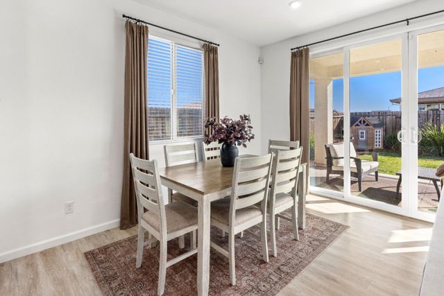 1564 Egyptian Way, Olivehurst, CA 95961