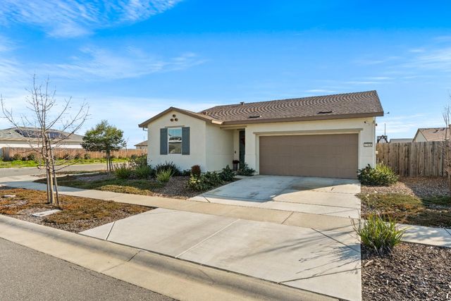 1564 Egyptian Way, Olivehurst, CA 95961