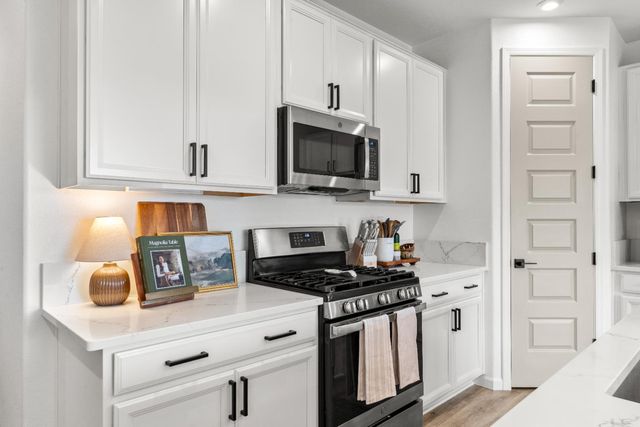 1564 Egyptian Way, Olivehurst, CA 95961