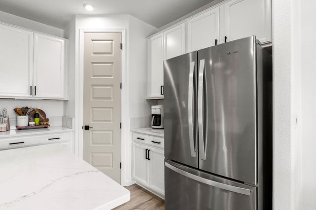 1564 Egyptian Way, Olivehurst, CA 95961