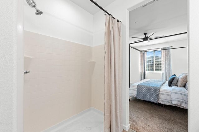 1564 Egyptian Way, Olivehurst, CA 95961