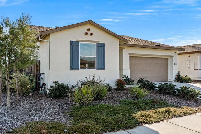 1564 Egyptian Way, Olivehurst, CA 95961