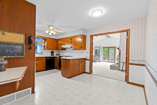 531 Oak STREET, South Milwaukee, WI 53172