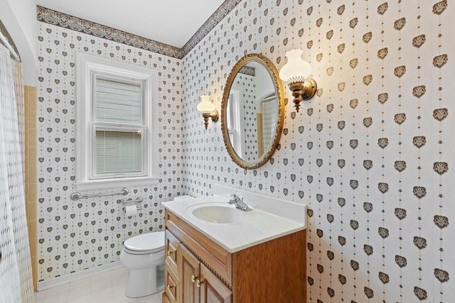 531 Oak STREET, South Milwaukee, WI 53172