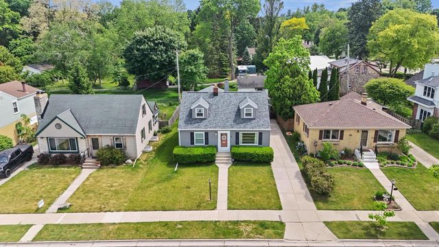 531 Oak STREET, South Milwaukee, WI 53172