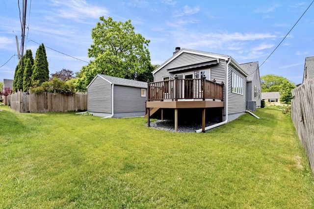 531 Oak STREET, South Milwaukee, WI 53172