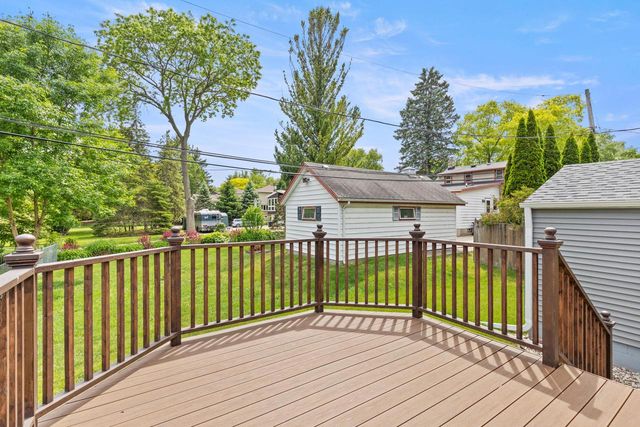 531 Oak STREET, South Milwaukee, WI 53172