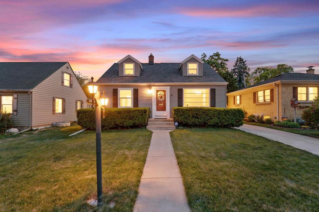 531 Oak STREET, South Milwaukee, WI 53172