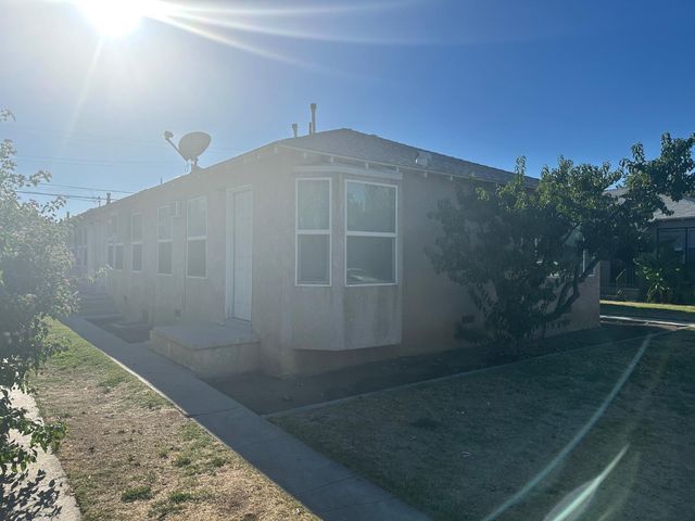 203 N San Pablo Avenue, Fresno, CA 93701