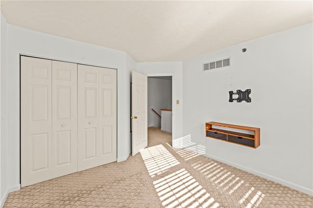 1368 Meadowbrook Dr, North Strabane, PA 15317