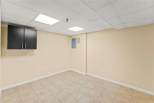 1368 Meadowbrook Dr, North Strabane, PA 15317