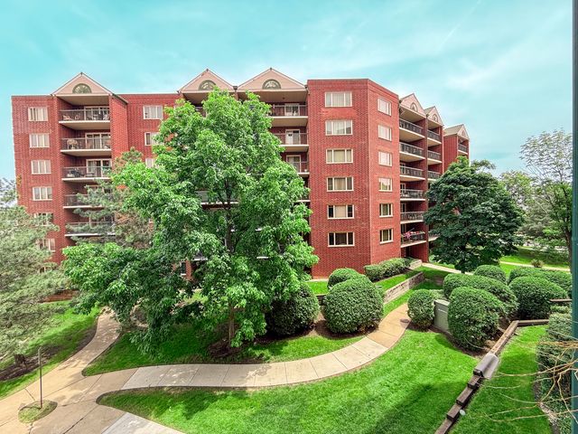 8580 W Foster Avenue 304, Norridge, IL 60706