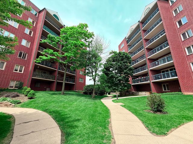 8580 W Foster Avenue 304, Norridge, IL 60706