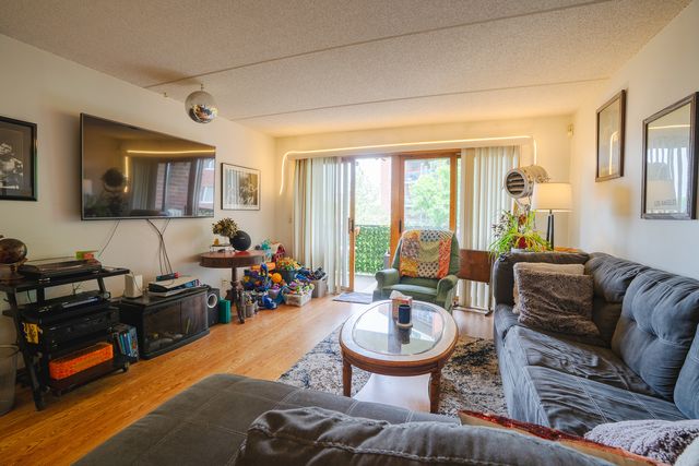 8580 W Foster Avenue 304, Norridge, IL 60706