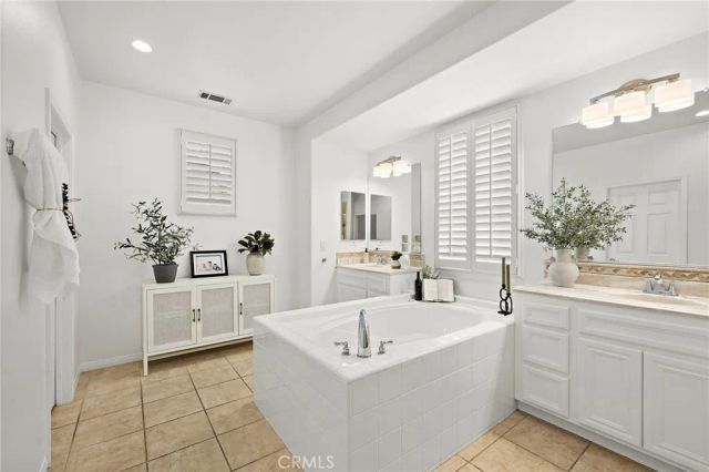 10 Sachem Way, Ladera Ranch, CA 92694