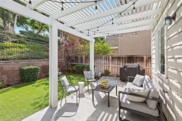 10 Sachem Way, Ladera Ranch, CA 92694