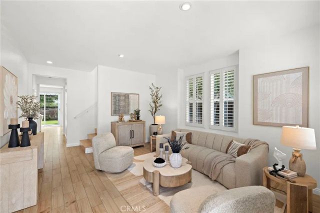 10 Sachem Way, Ladera Ranch, CA 92694