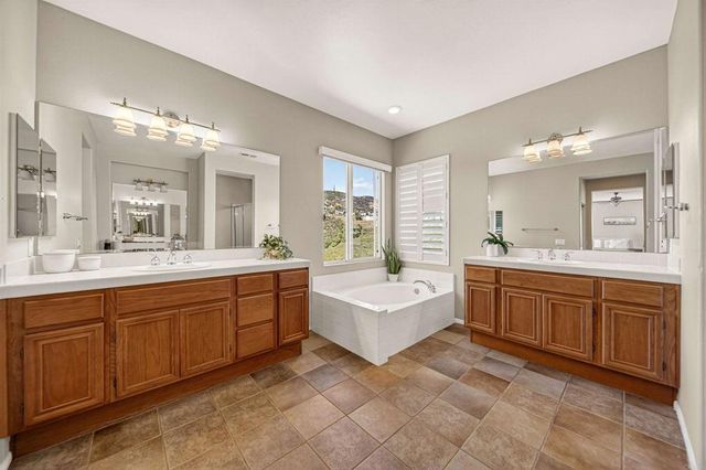 1650 Sagewood Way, San Marcos, CA 92078