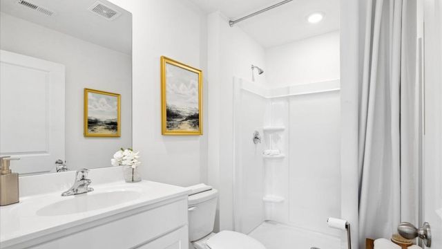 970 MEWBORN FARM RD, Oakland, TN 38060