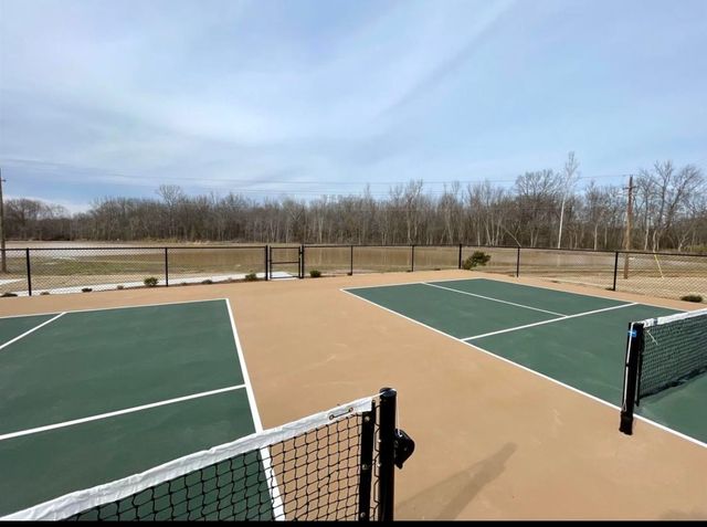 970 MEWBORN FARM RD, Oakland, TN 38060