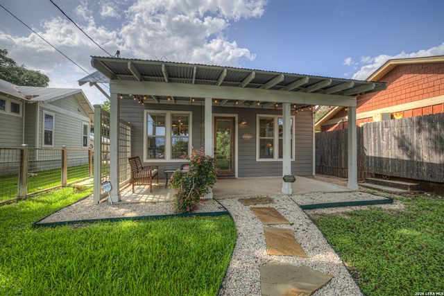 349 E South, New Braunfels, TX 78130