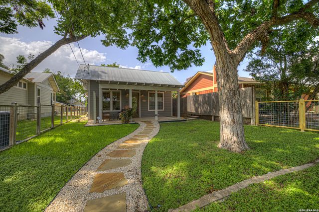 349 E South, New Braunfels, TX 78130