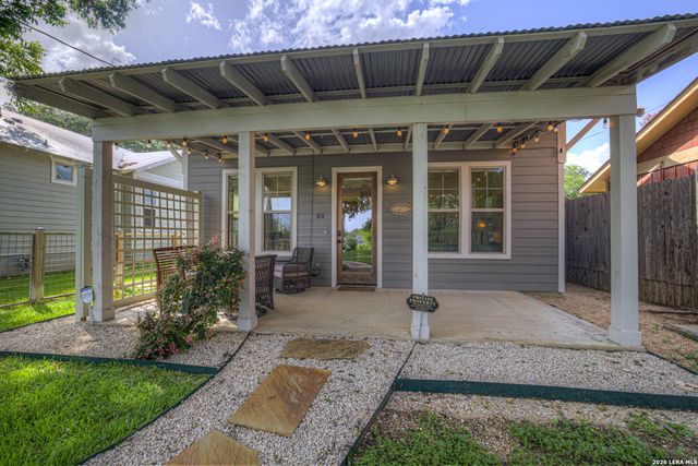 349 E South, New Braunfels, TX 78130