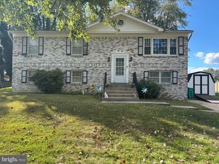 7407 BELLEFIELD AVE, Fort Washington, MD 20744