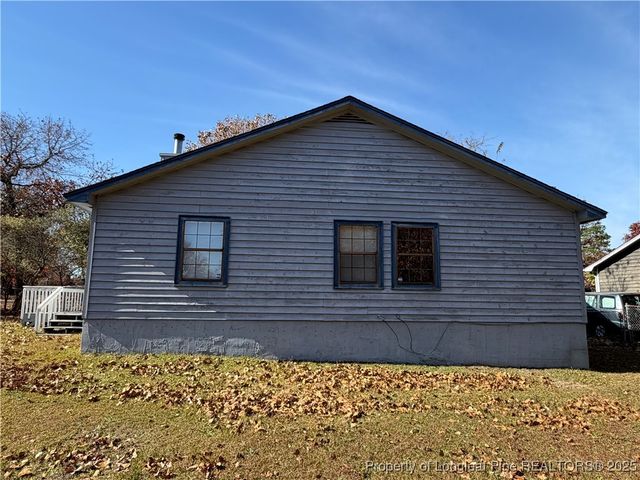 52 Montana Lane, Spring Lake, NC 28390