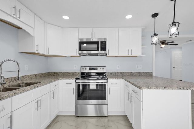 7025 PARLIAMENT DRIVE, Tampa, FL 33619