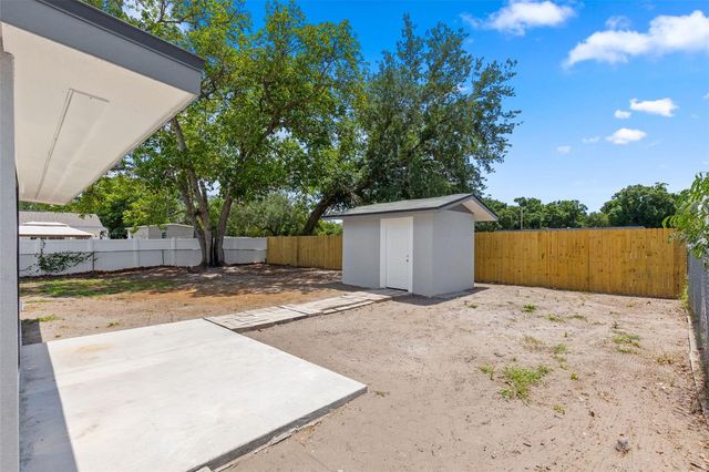 7025 PARLIAMENT DRIVE, Tampa, FL 33619