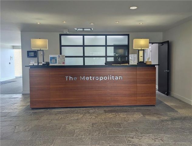 600 E 8th St Street 3T, Kansas City, MO 64106