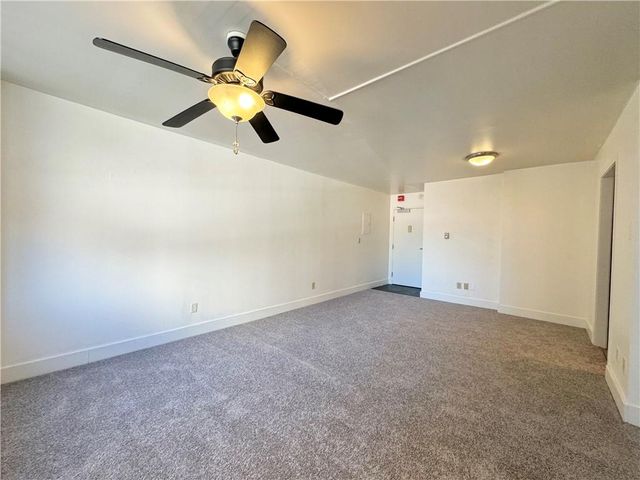 600 E 8th St Street 3T, Kansas City, MO 64106