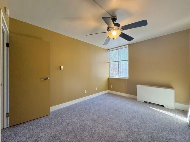 600 E 8th St Street 3T, Kansas City, MO 64106