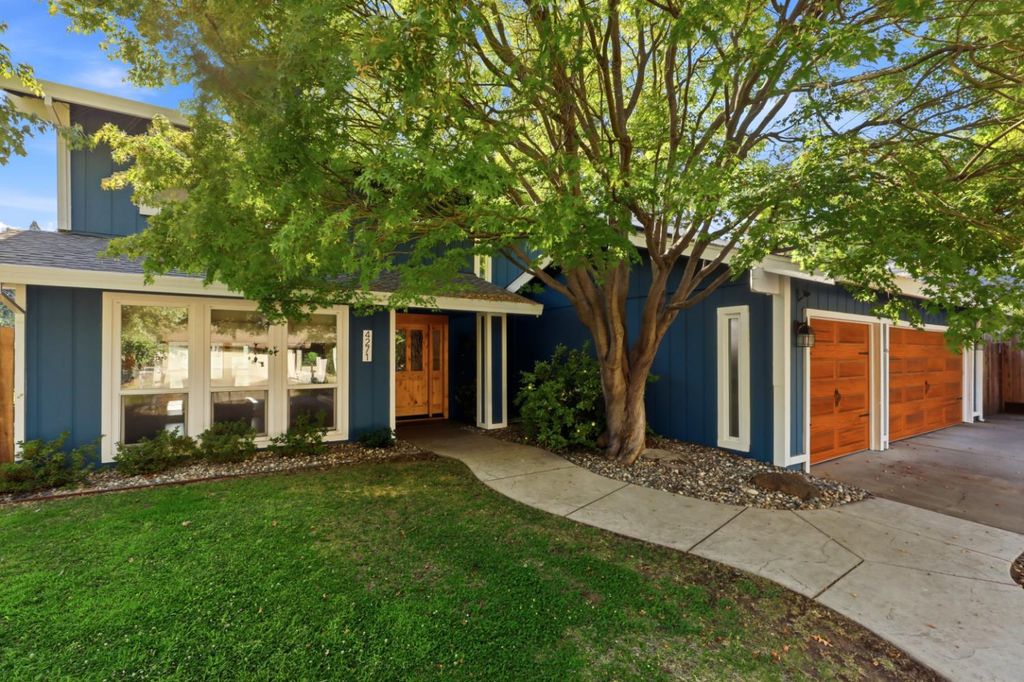 4271 Niblick Way, Fair Oaks, CA 95628