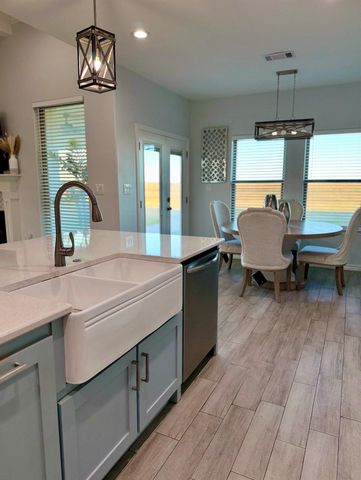 2295 Diamond D Drive, Beaumont, TX 77713